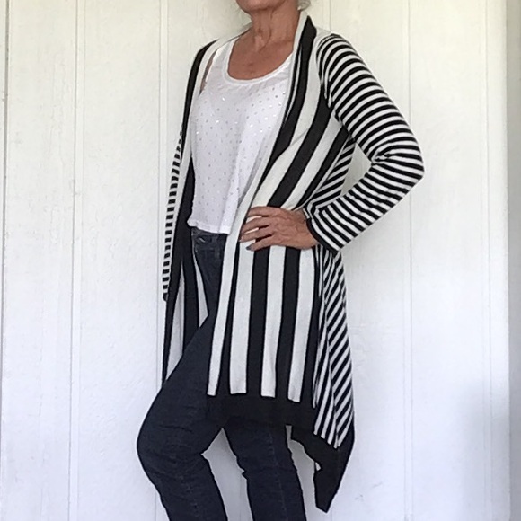 NINA LEONARD BLACK WHITE CARDIGAN SIZE SMALL - Picture 3 of 12